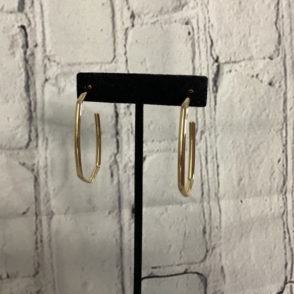 GP Oval Shape Hoops - Picture 5 of 6